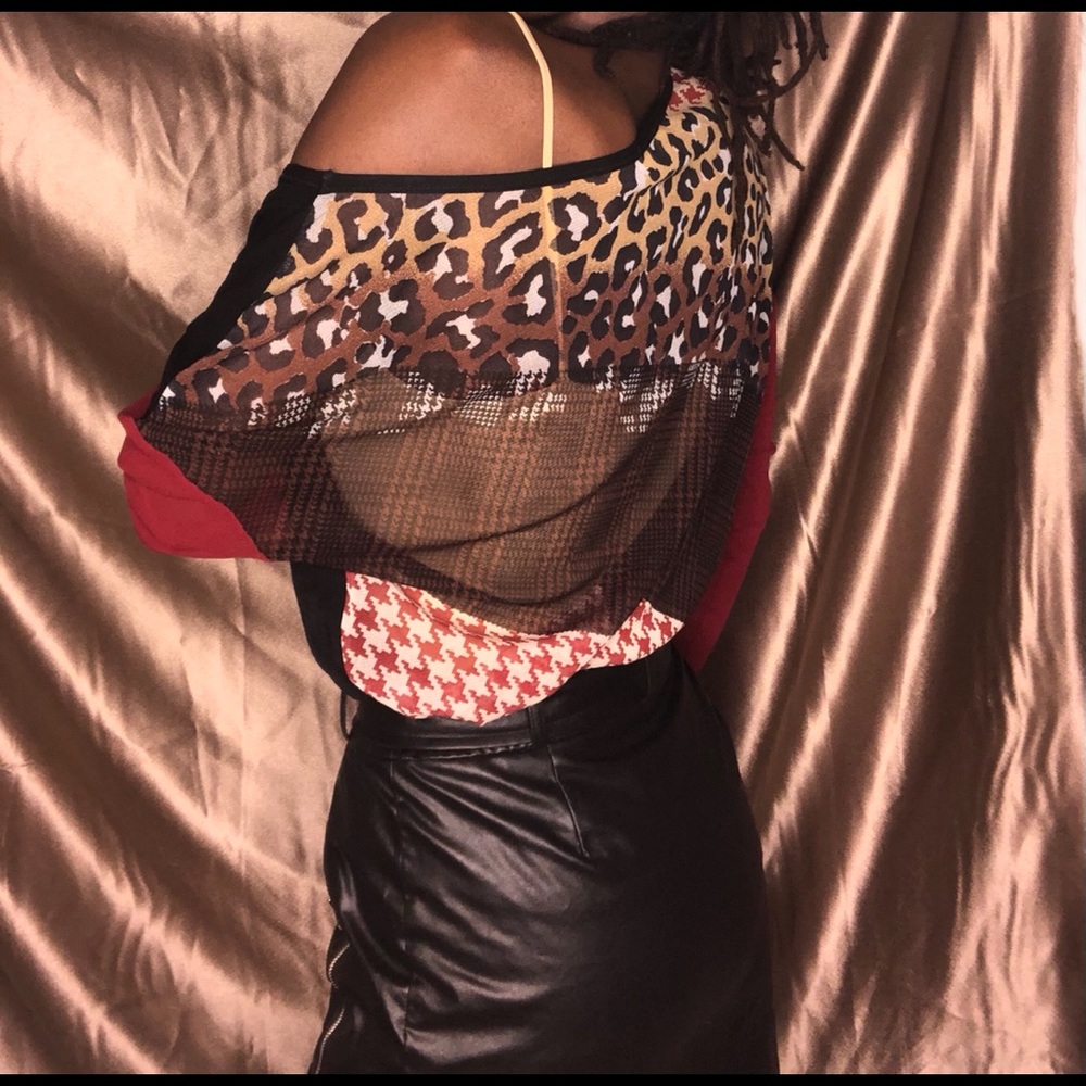 Chic top - Picture 3 of 4